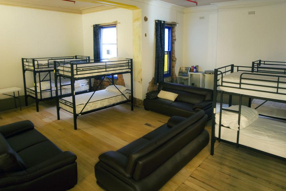Backpackers Imperial Hotel Хоубарт Екстериор снимка