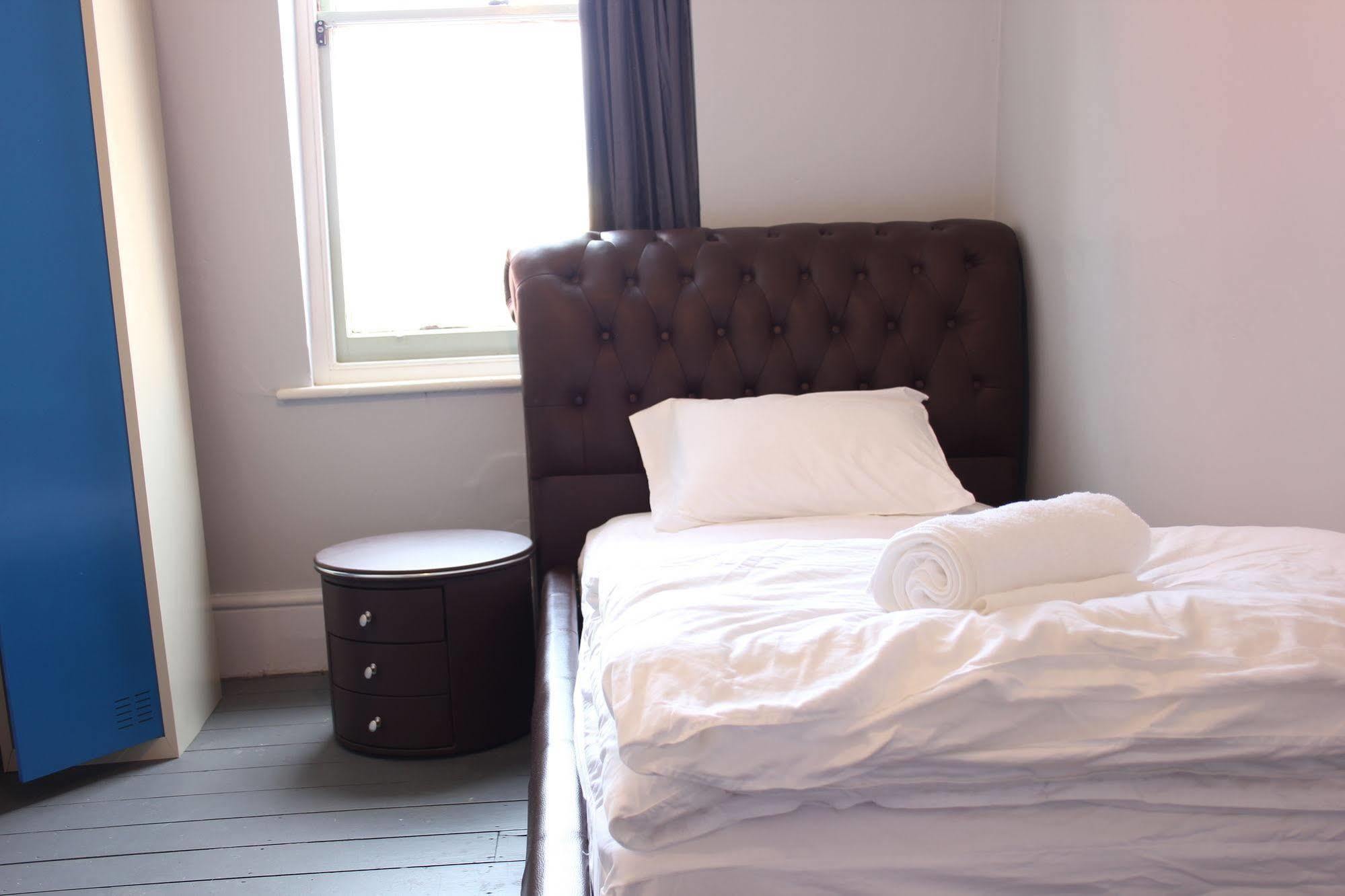 Backpackers Imperial Hotel Хоубарт Екстериор снимка