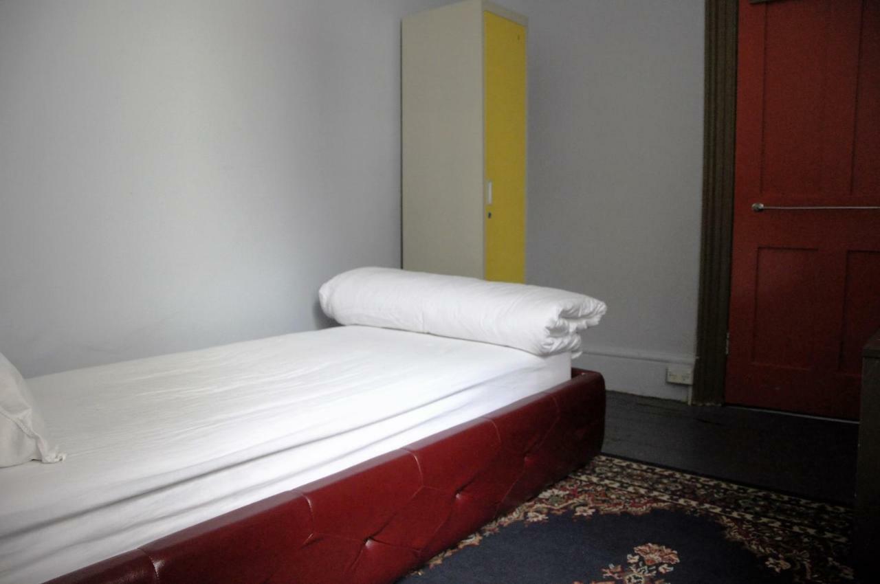Backpackers Imperial Hotel Хоубарт Екстериор снимка