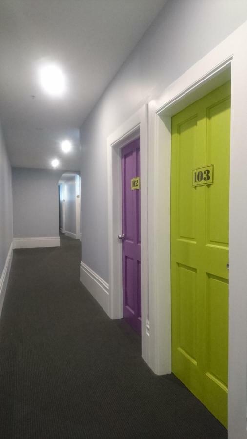 Backpackers Imperial Hotel Хоубарт Екстериор снимка