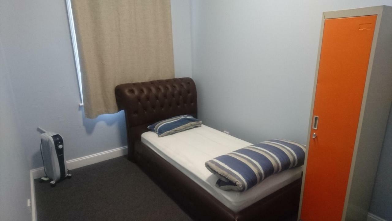 Backpackers Imperial Hotel Хоубарт Екстериор снимка